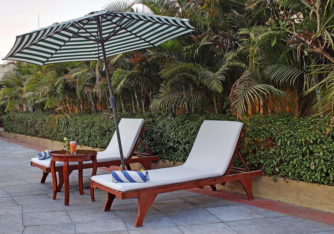 Temple Tree Hotel Shirdi Exterior photo
