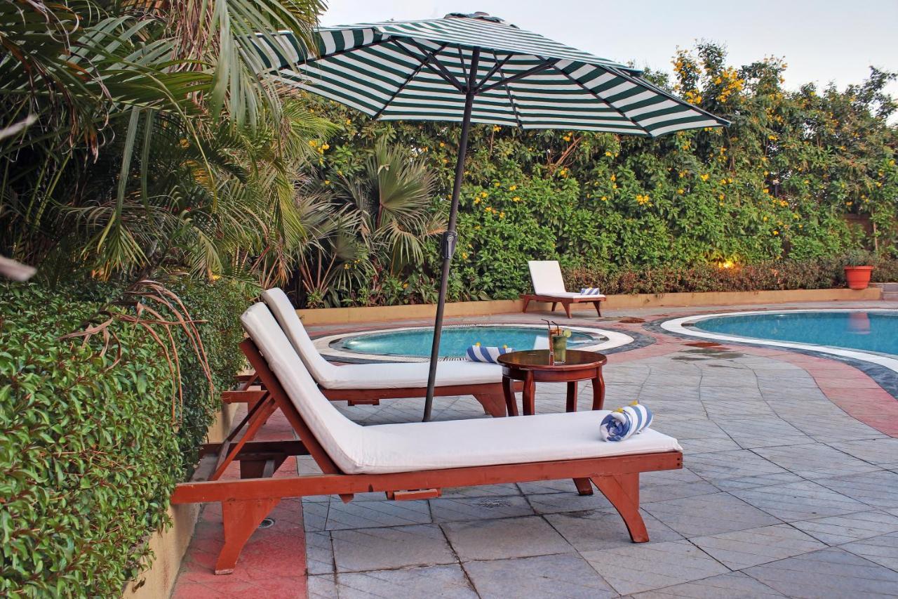 Temple Tree Hotel Shirdi Exterior photo