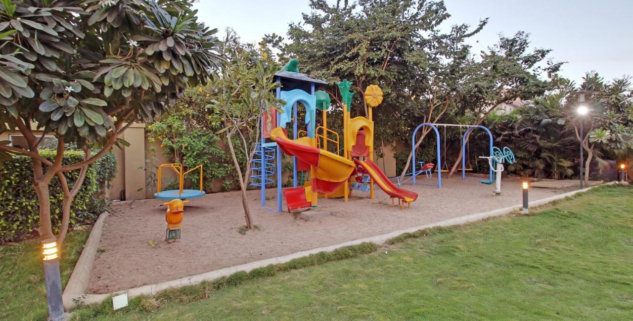 Temple Tree Hotel Shirdi Exterior photo